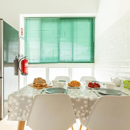 B35 - Gama Top Apartment In Lagos *